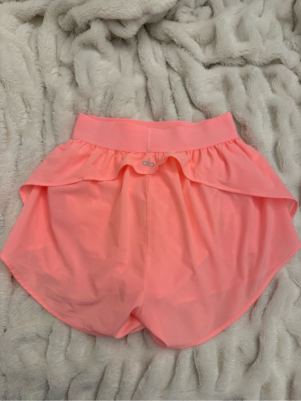 Alo Neon Bubblegum Match Point Shorts - Picture 3 of 3
